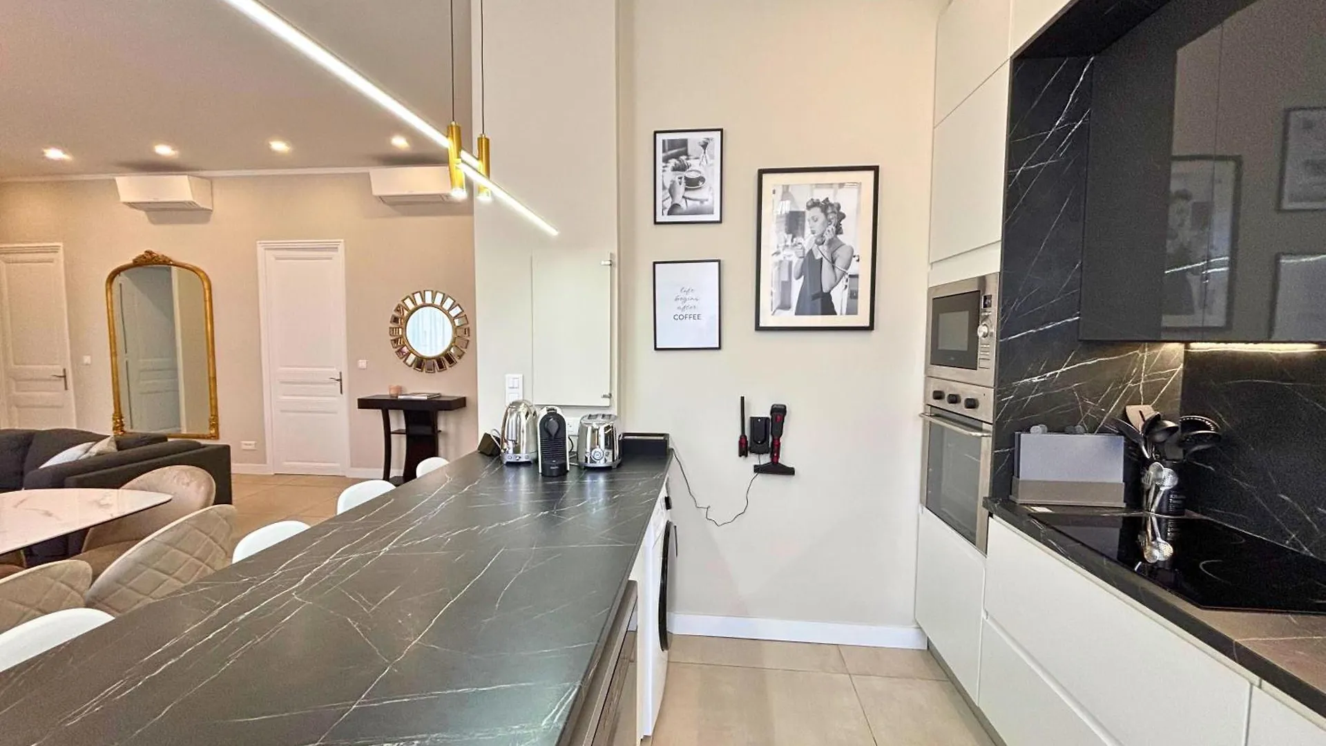 Appartement Modern luxury 4 BDR /4 Bath near Palais à Cannes